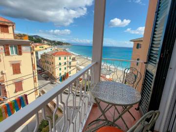 Appartamento Celle Ligure