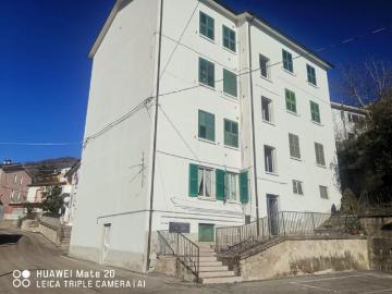 Appartamento in vendita a Farindola