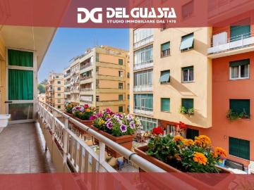 Appartamento in vendita a Genova GE