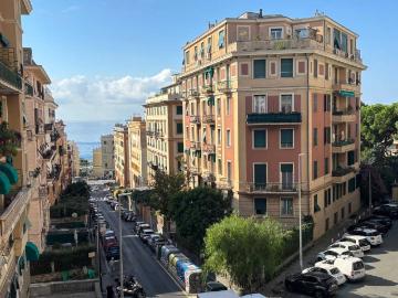 Appartamento in vendita a Genova GE