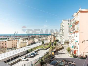 Appartamento in vendita a Genova GE