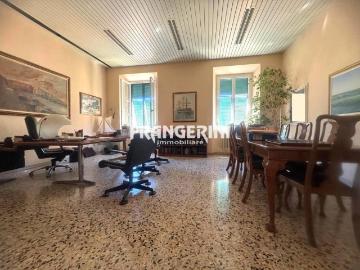 Appartamento in vendita a Livorno LI