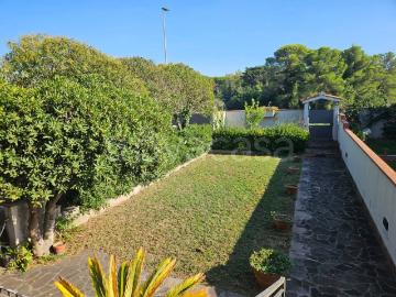 Appartamento in vendita a Livorno via Eugenio Curiel,...
