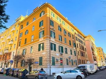 Appartamento in vendita a Roma RM