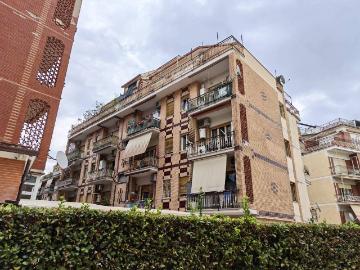 Appartamento in vendita a Roma RM