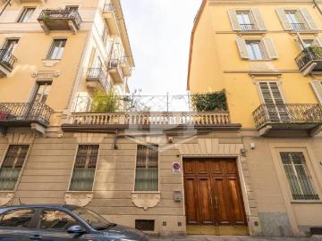Loft / Open Space in vendita a Torino TO