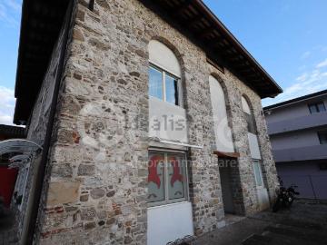 Appartamento in vendita di 68 m² in Via Cividina, 8