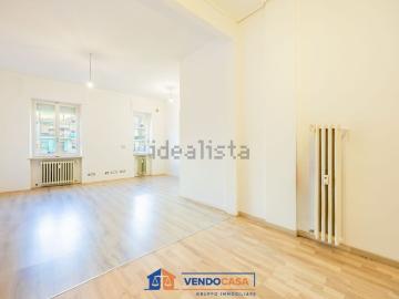 Appartamento in vendita di 73 m² in Corso Nizza, 82