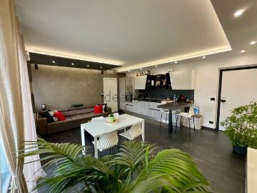 Appartamento in vendita di 72 m² in Via Pompeo Colajanni, 6