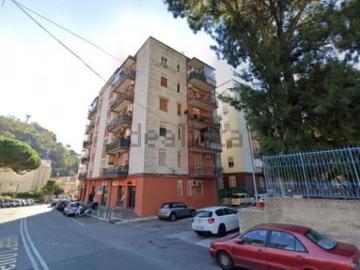 Appartamento in vendita di 77 m² in Via Pietro Castelli, 89
