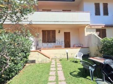 Appartamento in vendita di 75 m² in Via Firenze, 8