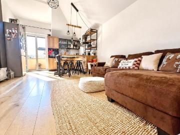 Appartamento in vendita di 76 m² in Via Capri