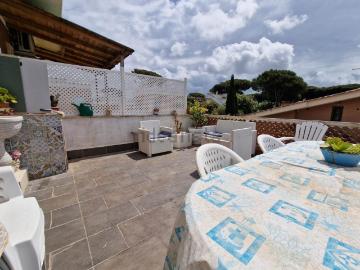 Appartamento in vendita di 83 m² in Via dei Ciclamini, 25