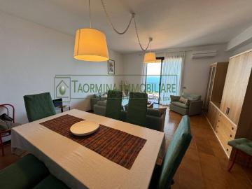 Appartamento in vendita di 80 m² in Via Gaetano Martino