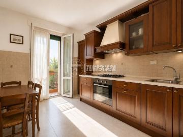 Appartamento in vendita di 85 m² in Via Andrea Podestà, 25