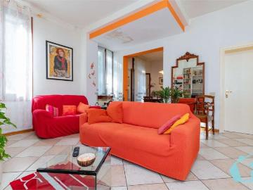 Appartamento in vendita di 85 m² in Via Nervesa, 4