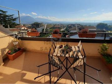 Appartamento in vendita di 85 m² in Via Ortale, 6