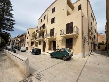 Appartamento in vendita di 86 m² in Via Biagio di Pietra