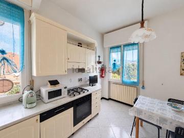 Appartamento in vendita di 93 m² in Via San Pietro, 45