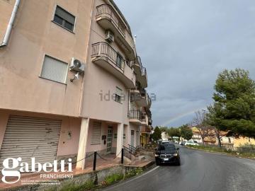 Appartamento in vendita di 90 m² in Via Aldo Moro, 56