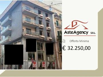 Appartamento in vendita di 90 m² in Via Principe Amedeo, 64