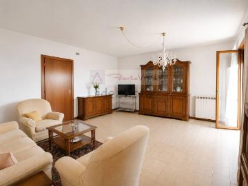 Appartamento in vendita di 90 m² in Via Santa Maria al...