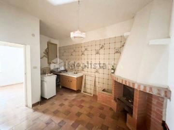 Appartamento in vendita di 94 m² in Via Pietro Giannone
