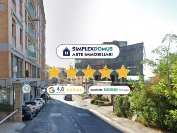 Appartamento in vendita di 95 m² in Via Trento
