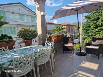 Appartamento in vendita di 86 m² in Via Toscana