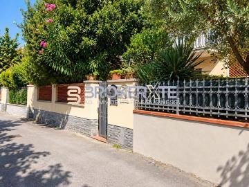 Appartamento in vendita di 96 m² in Via Ronchi, 54100