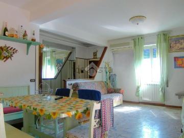 Appartamento in vendita di 99 m² in Via Ortignano
