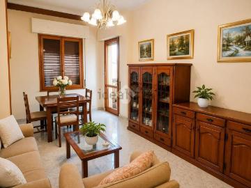 Appartamento in vendita di 100 m² in Via Gabriello...