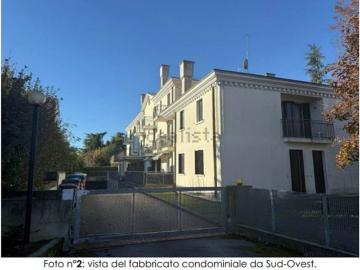 Appartamento in vendita di 100 m² in Via Roma, 26