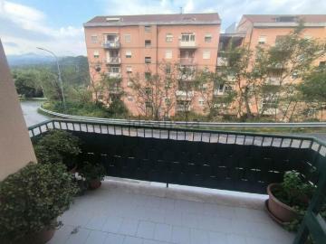 Appartamento in vendita di 110 m² in Via Umberto...