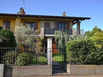 Appartamento in vendita di 110 m² in Via XXV Aprile, 100