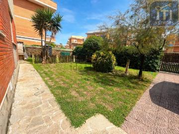 Appartamento in vendita di 115 m² in Via Bologna