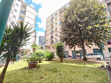 Appartamento in vendita di 117 m² in Via Francesco Paolo...