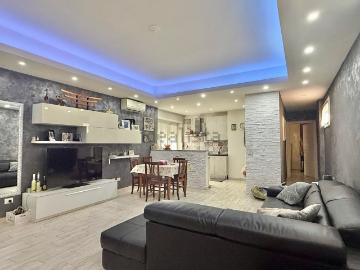 Appartamento in vendita di 120 m² in Via Antonio Baldissera