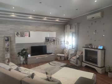 Appartamento in vendita di 120 m² in Via Gozzano, 1