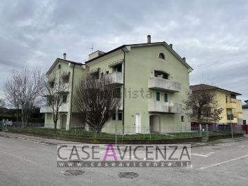 Appartamento in vendita di 120 m² in Strada Regionale 11...