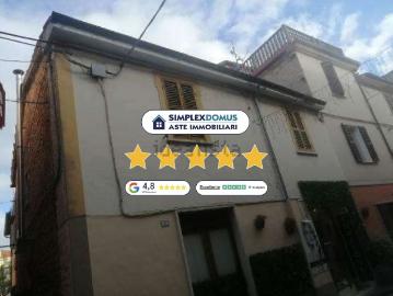 Appartamento in vendita di 129 m² in Via del Trebbio