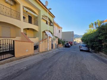 Appartamento in vendita di 130 m² in Via Libeccio, 24