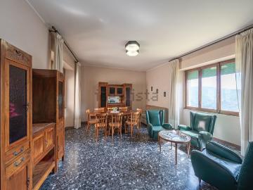 Appartamento in vendita di 140 m² in Via Vittorio Emanuele