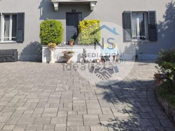 Appartamento in vendita di 144 m² in Viale Lombardia