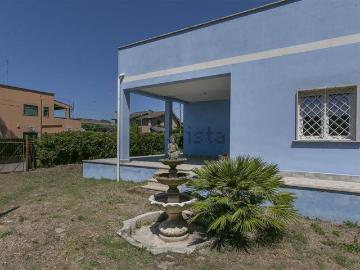 Appartamento in vendita di 171 m² in Via Ila, 6