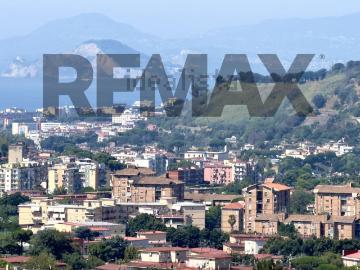 Appartamento in vendita di 171 m² in Via Luigi Caldieri, 132