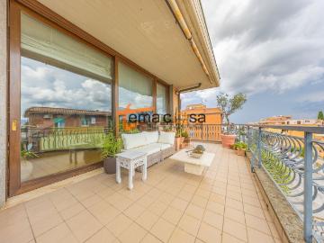 Appartamento in vendita di 182 m² in Via di Quarto...