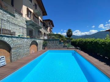 Appartamento in vendita di 250 m² in Via per Plesio, 4