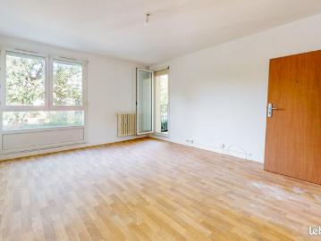 APPARTEMENT 4 pièces 79 m²