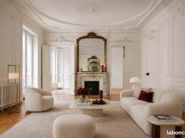 Appartement 5 pièces 157 m²